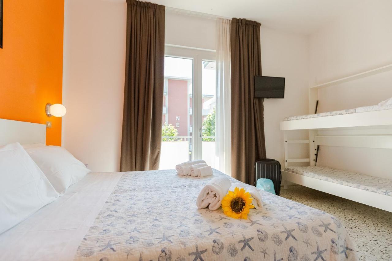 Hotel Sanremo Римини Экстерьер фото