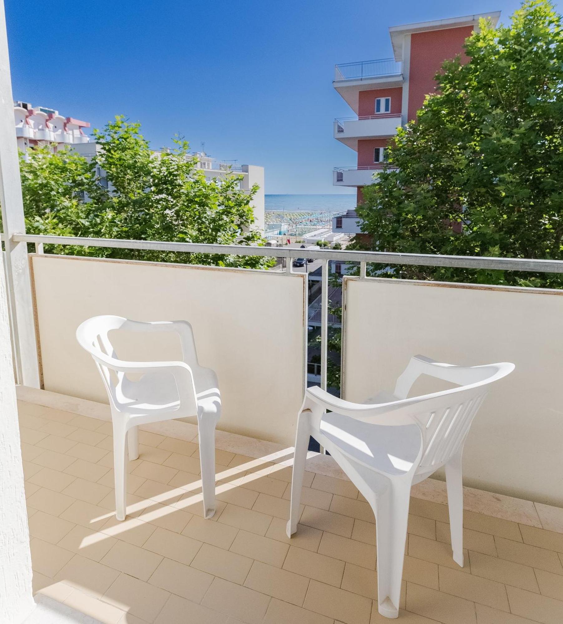 Hotel Sanremo Римини Экстерьер фото
